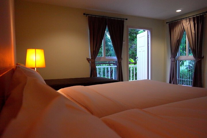 Room 8 of 110