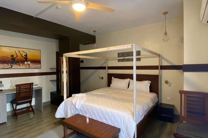 Room 21 of 61