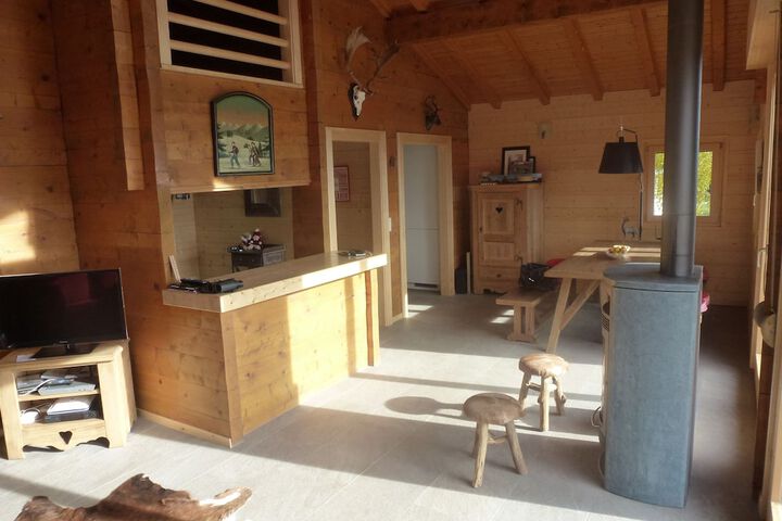Room 7 of 15