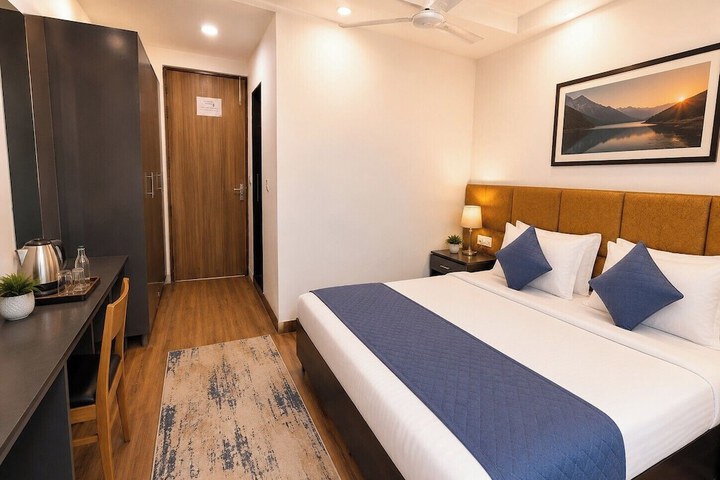 Room 15 of 43
