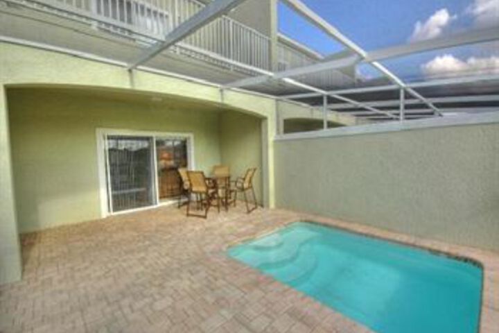 Pool 27 of 33