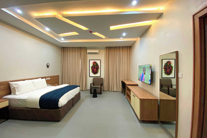 Room 17 of 56