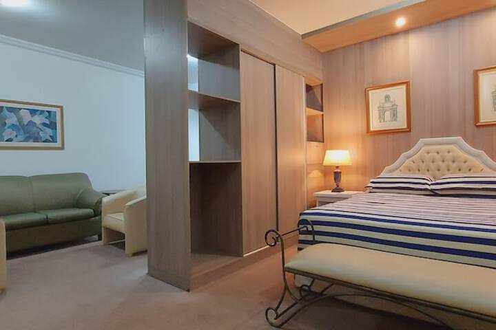 Room 41 of 80