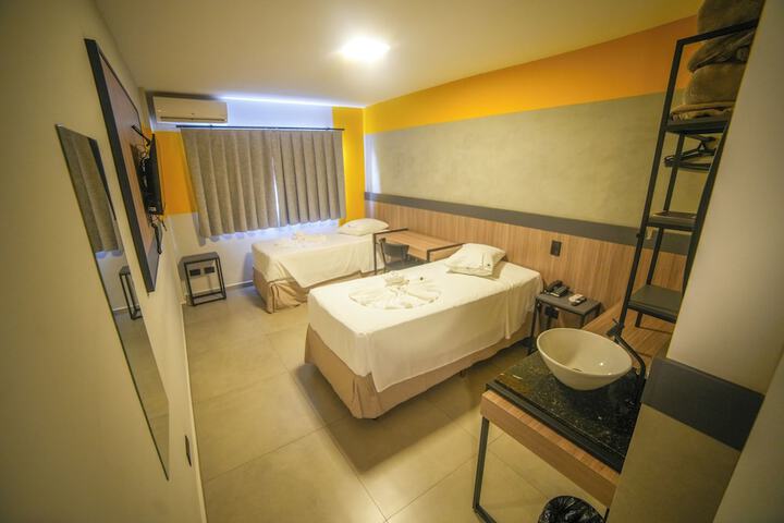 Room 5 of 21