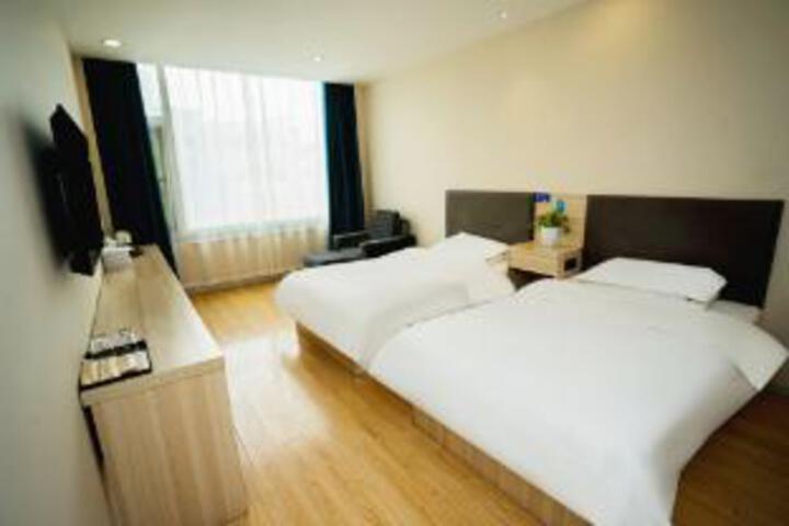 Room 22 of 23