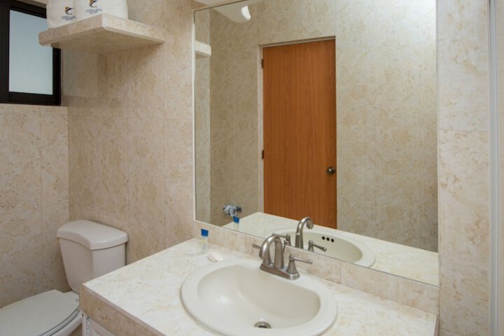 Room 17 of 51