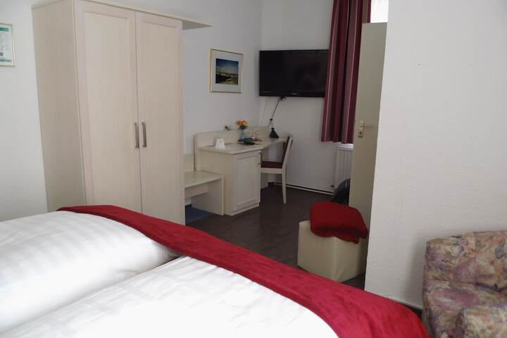 Room 13 of 45