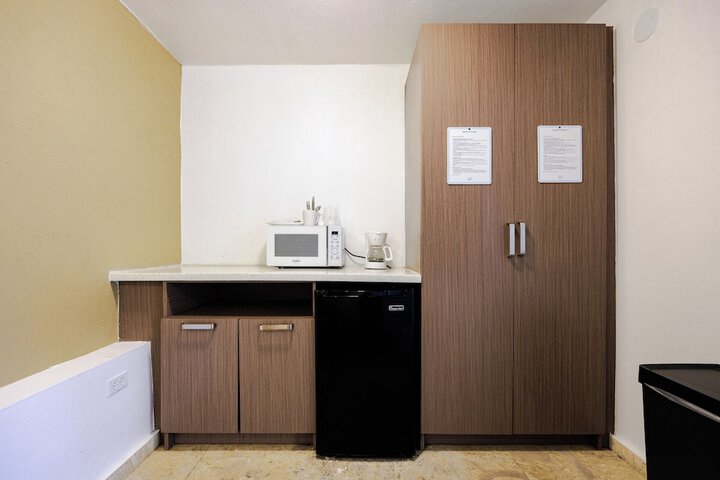 Room 46 of 171