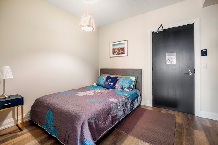 Room 176 of 279