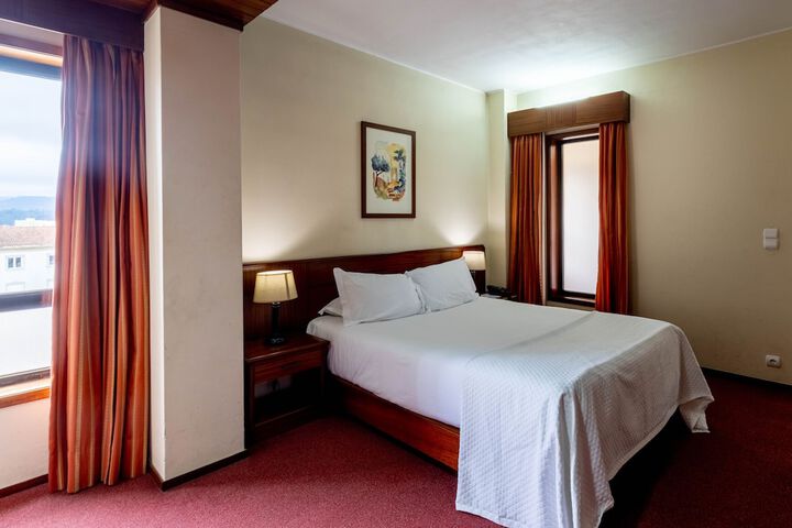 Room 7 of 75