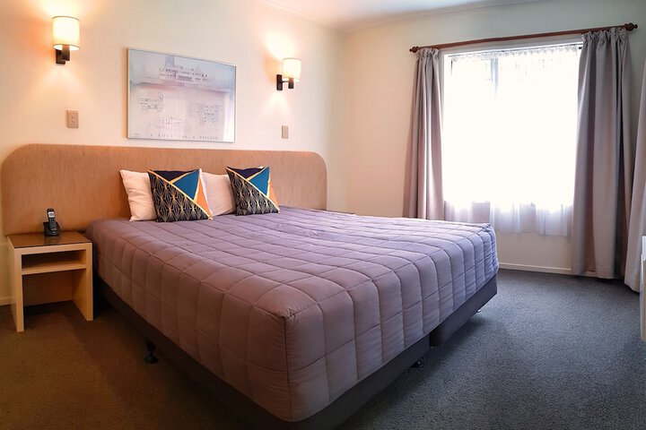 Room 27 of 110