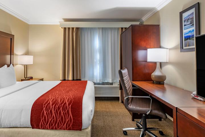 Room 14 of 40