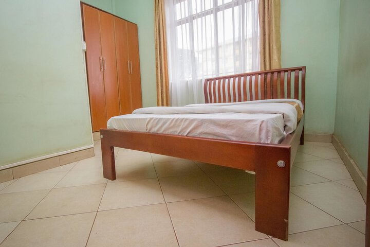 Room 18 of 38