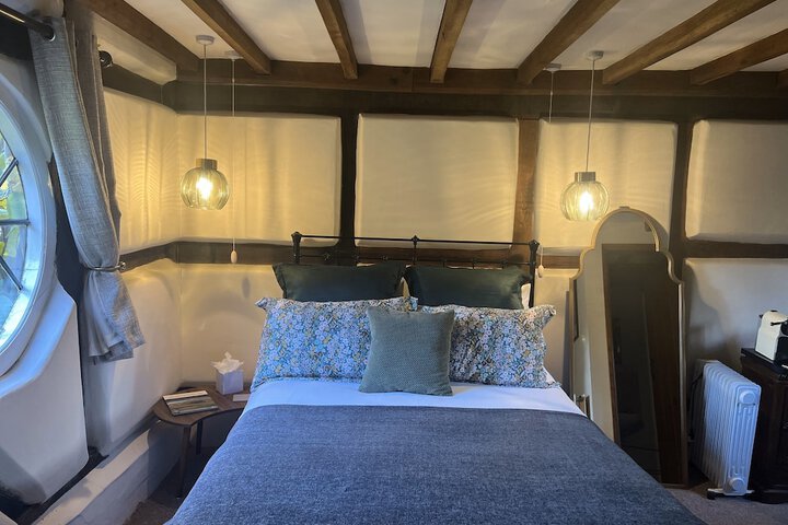 Room 15 of 90
