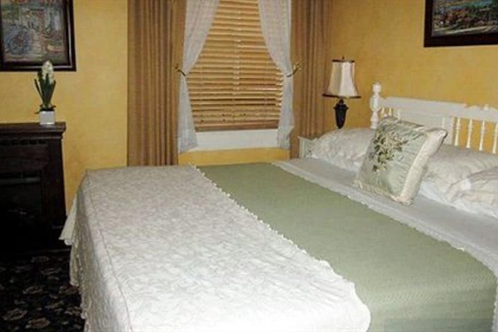 Room 9 of 44