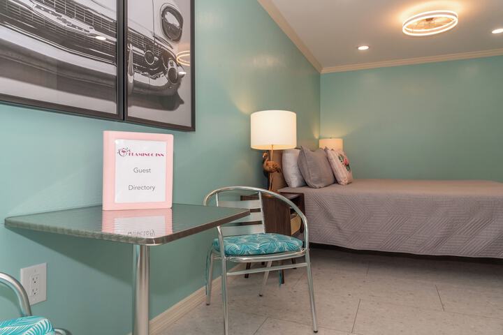 Room 40 of 68