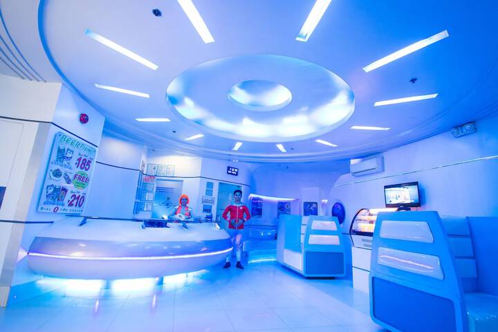 Hotel Interior 4 of 27