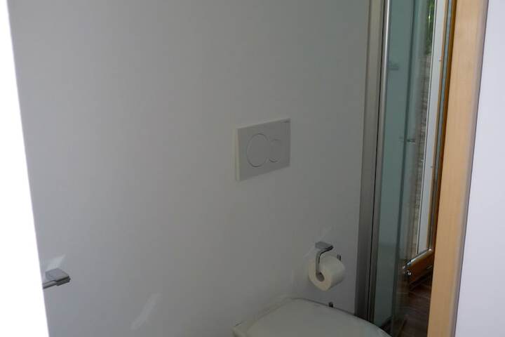 Room 27 of 59