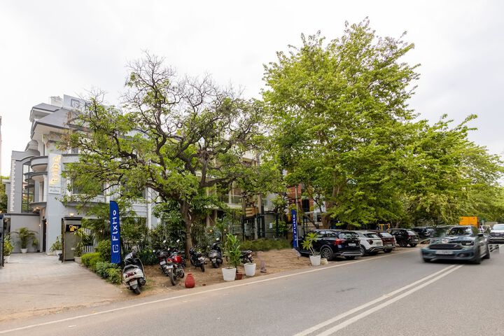 Flxho Tribe - Bespoke Hotel - Arjun Marg
