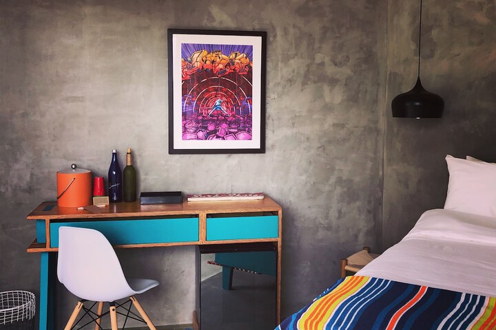 Room 19 of 68