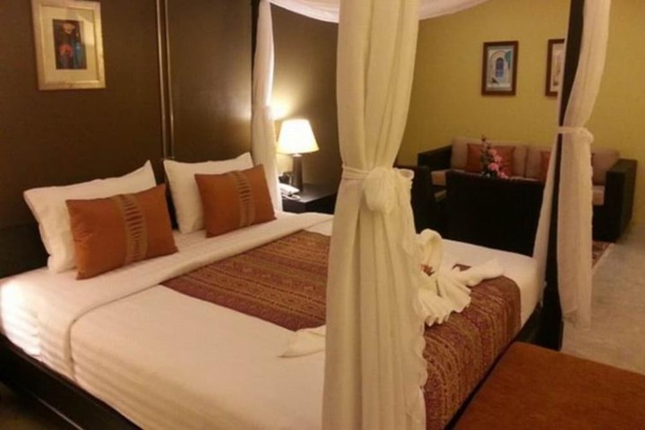 Room 43 of 124