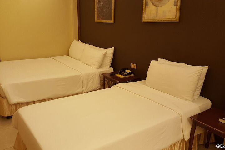 Room 11 of 62