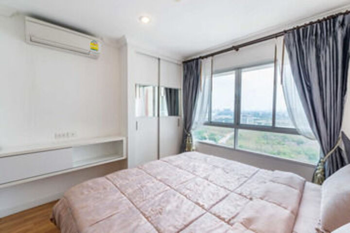 Room 9 of 21