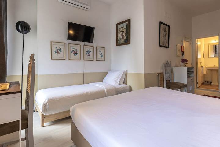 Room 54 of 97