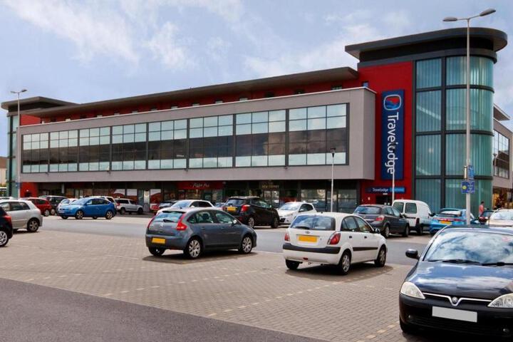 Travelodge Llanelli Central