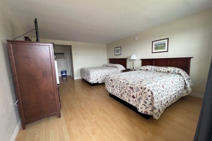 Room 25 of 64