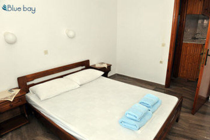 Room 11 of 22