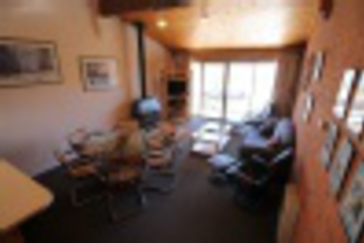 Room 4 of 96