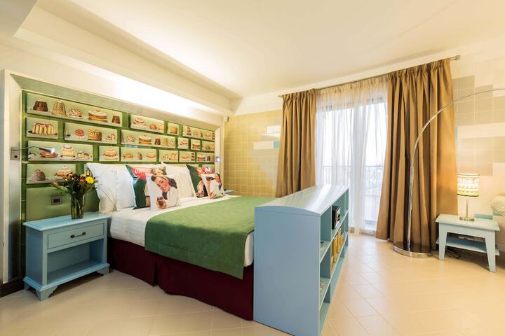 Room 26 of 144