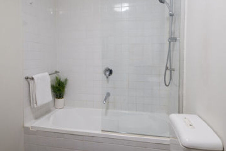 Room 2 of 21