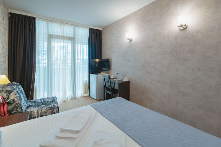 Room 9 of 41