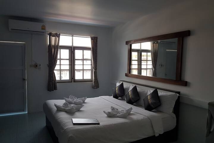 Room 18 of 30