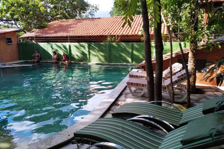 Pool 60 of 82