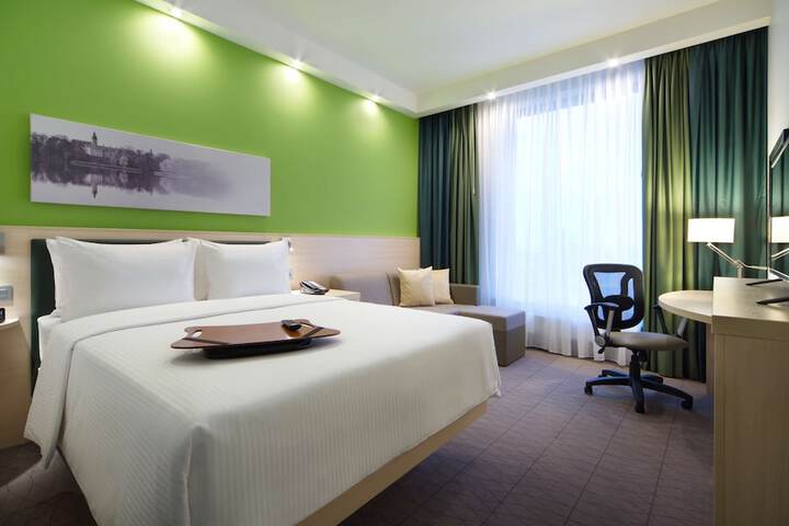 Room 16 of 61