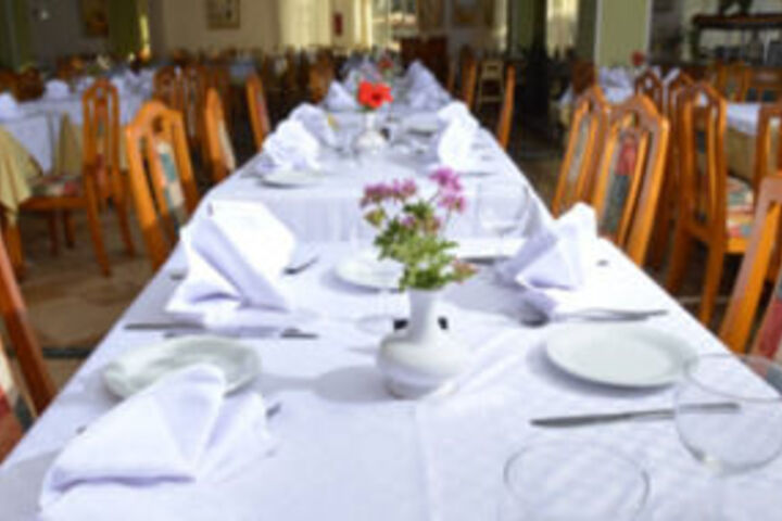 Dining 14 of 61