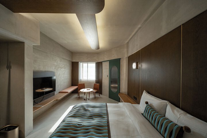 Room 41 of 199