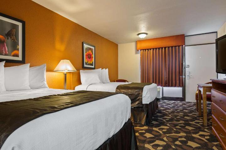 Quadruple Double Bed (7 of 8)