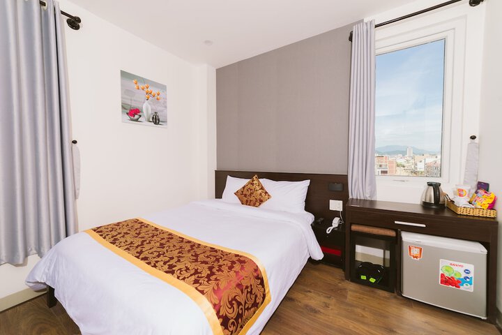 Room 4 of 23