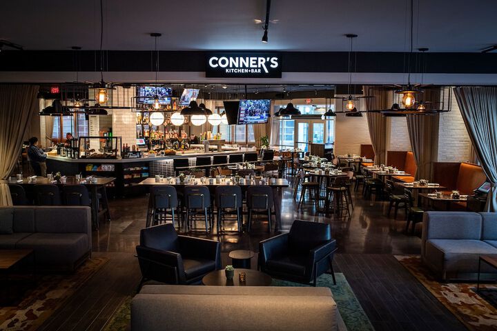 Breakfast area