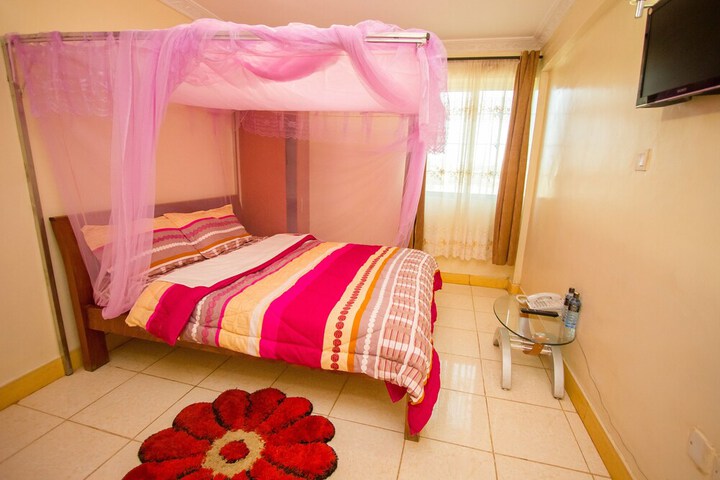 Room 4 of 40
