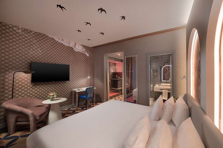 Room 49 of 79