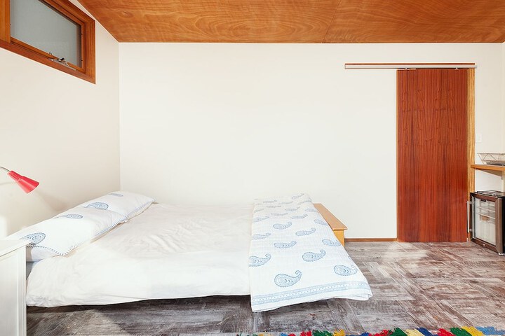 Room 2 of 15