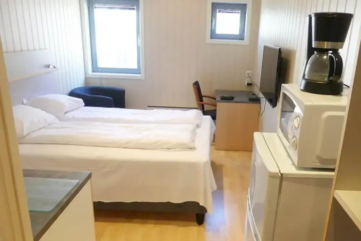 Room 3 of 17