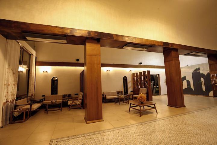 Hotel Interior 16 of 160
