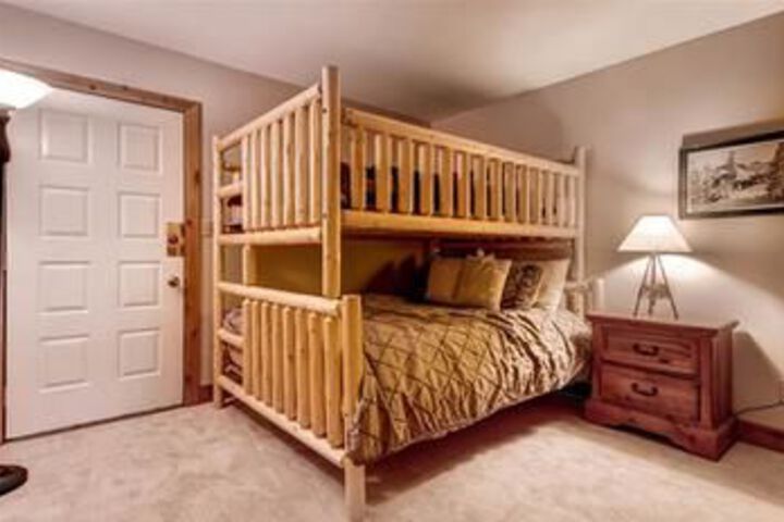 Room 16 of 49