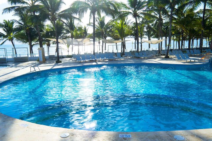 Pool Hotel